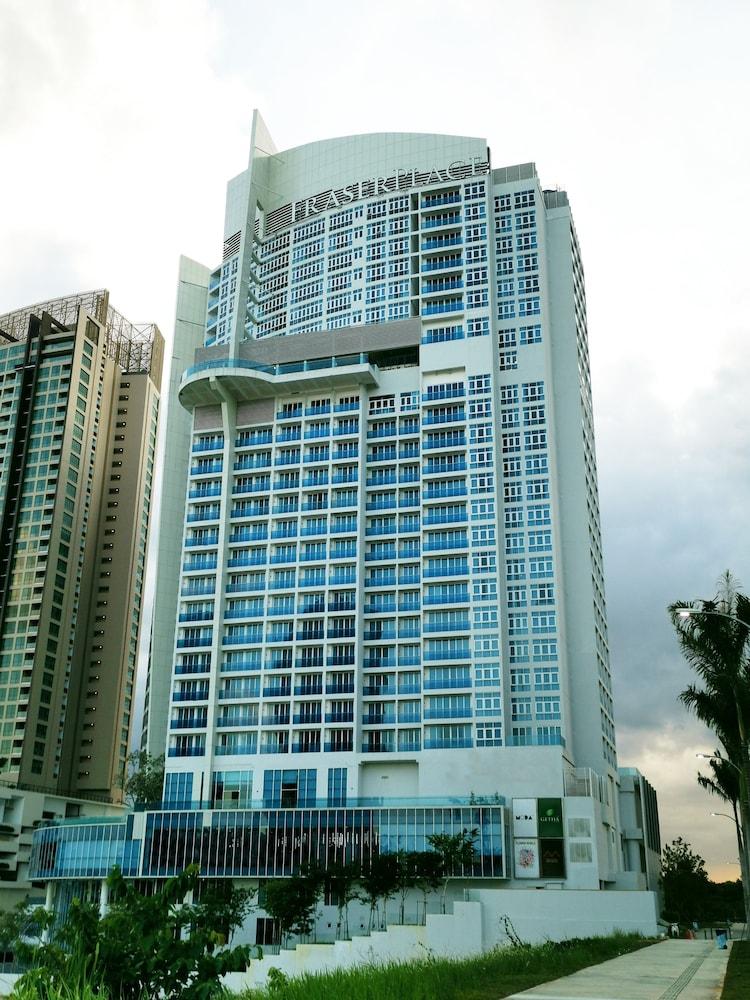 Fraser Place Puteri Harbour Nusajaya  Ngoại thất bức ảnh The hotel in 2015