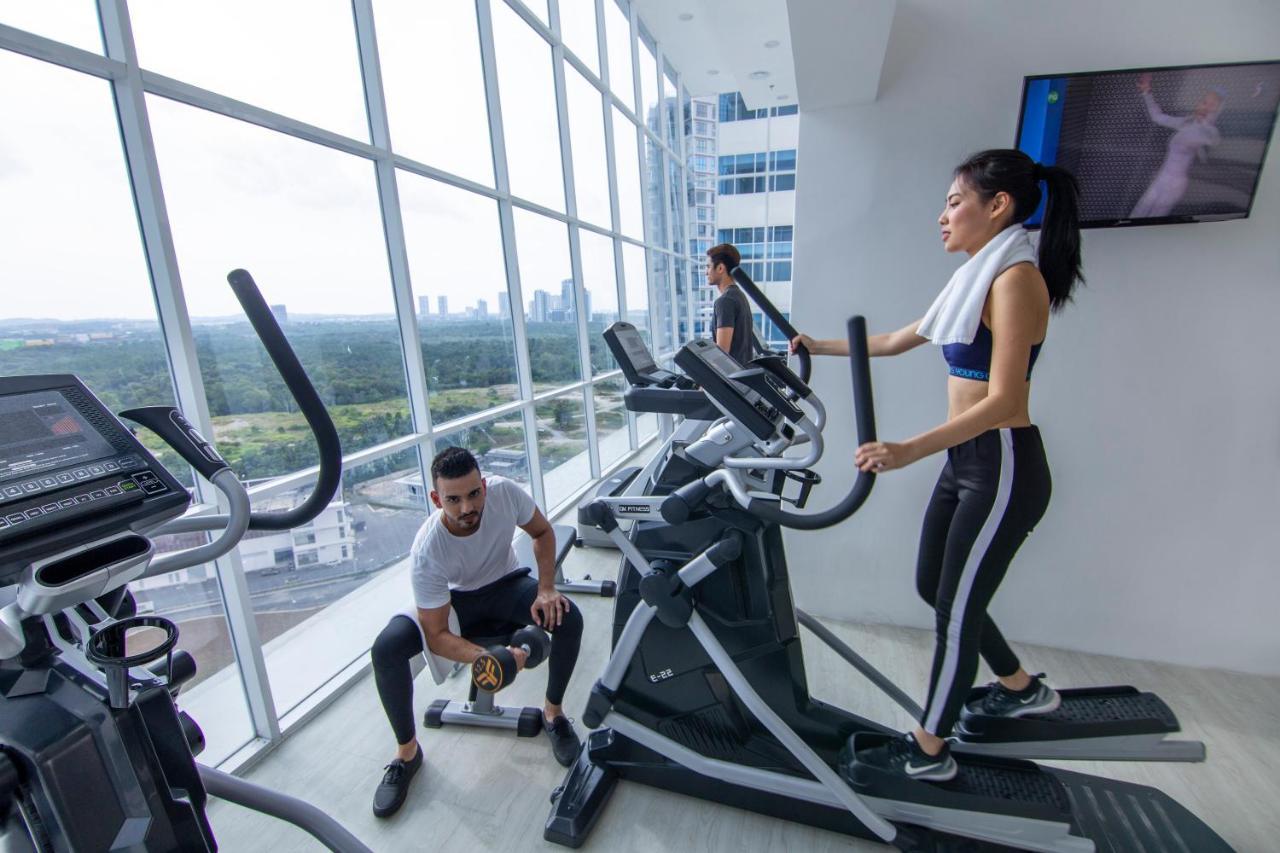 Fraser Place Puteri Harbour Nusajaya  Ngoại thất bức ảnh Elliptical cross trainer