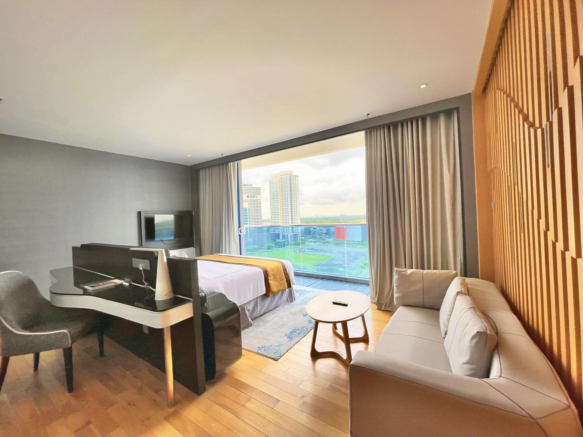 Fraser Place Puteri Harbour Nusajaya  Ngoại thất bức ảnh A room at the hotel