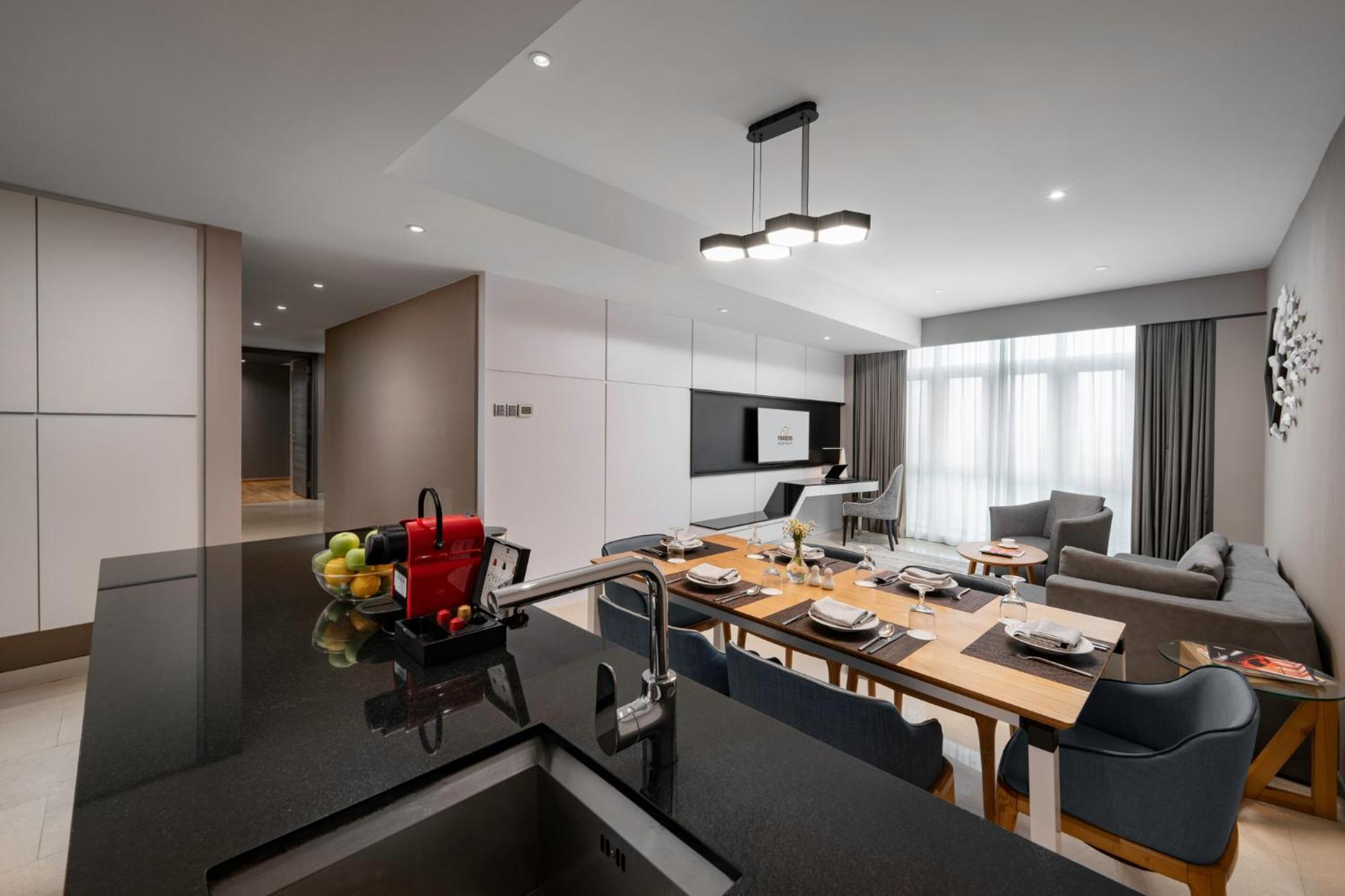 Fraser Place Puteri Harbour Nusajaya  Ngoại thất bức ảnh A modern kitchen in China