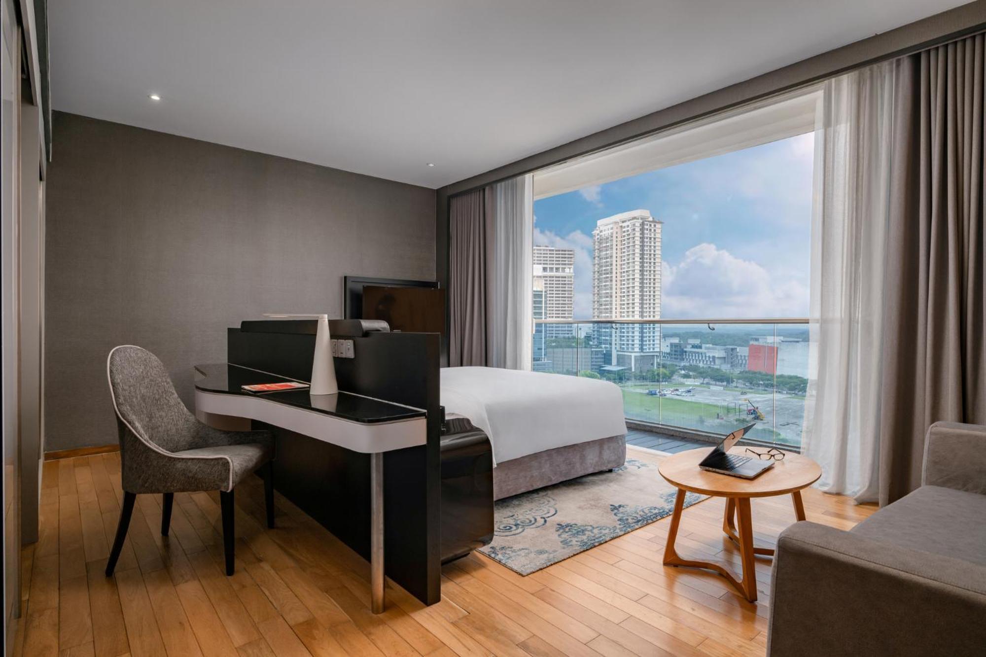 Fraser Place Puteri Harbour Nusajaya  Ngoại thất bức ảnh Suite room